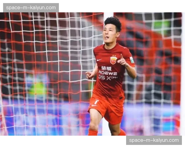 中超联盟公布4月最佳评选候选人名单，武磊、奥斯卡在列